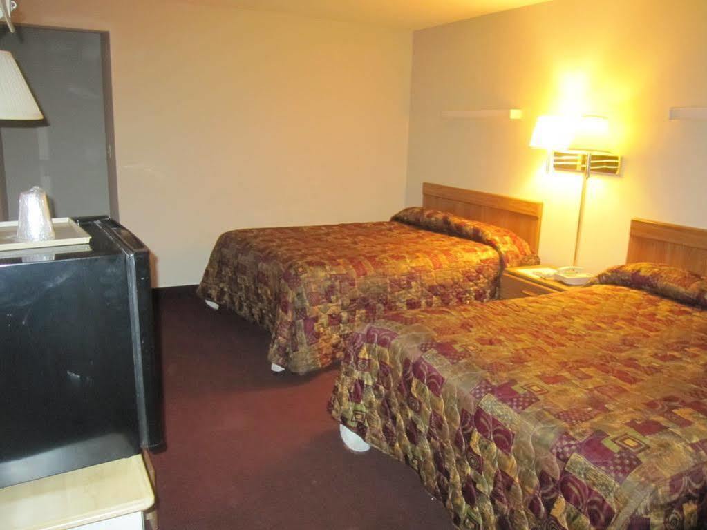 Economy Inn Tonawanda Exterior photo